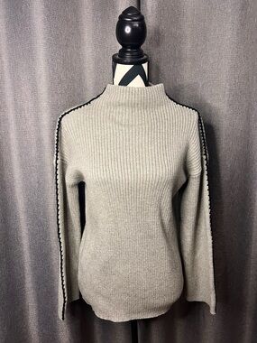 Women's Ribbed Mock Neck Sweater in Light Gray with Black Trim